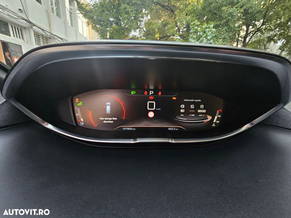 Peugeot 5008 BlueHDI 180 EAT8 GT - 10