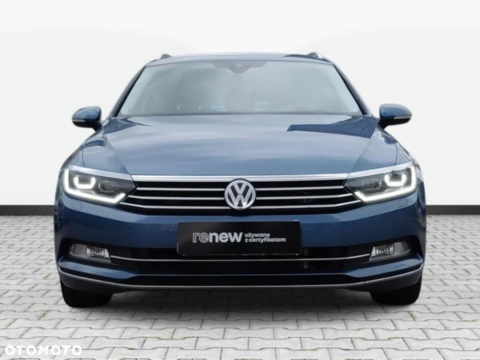 Volkswagen Passat - 2