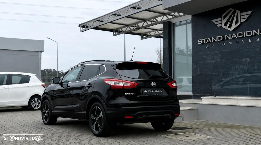Nissan Qashqai 1.5 dCi N-Connecta 18 - 10
