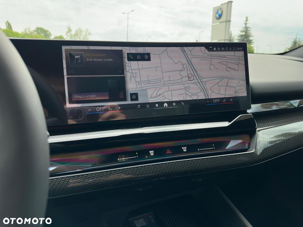 BMW Seria 5 530e xDrive PHEV - 17