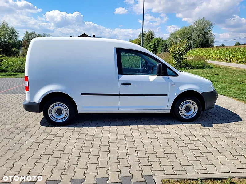 Volkswagen Caddy - 10