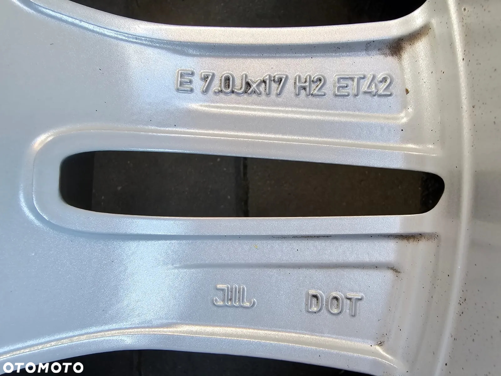 (F122) Audi OE A4 S4 B9 / 8W0601025P / 7Jx17 ET42 5x112 - 7