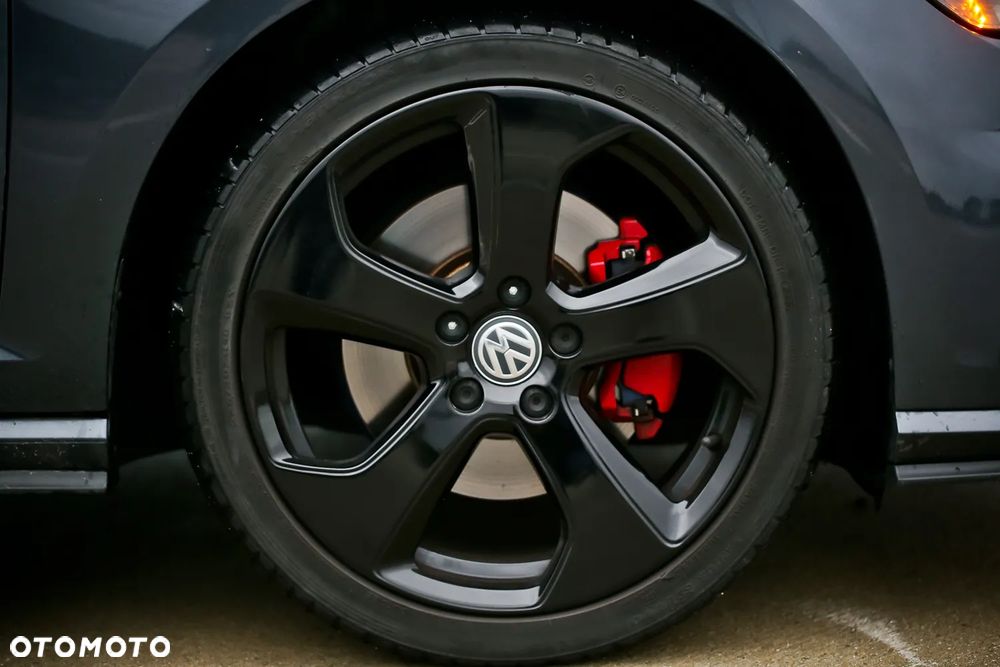 Volkswagen Golf - 40
