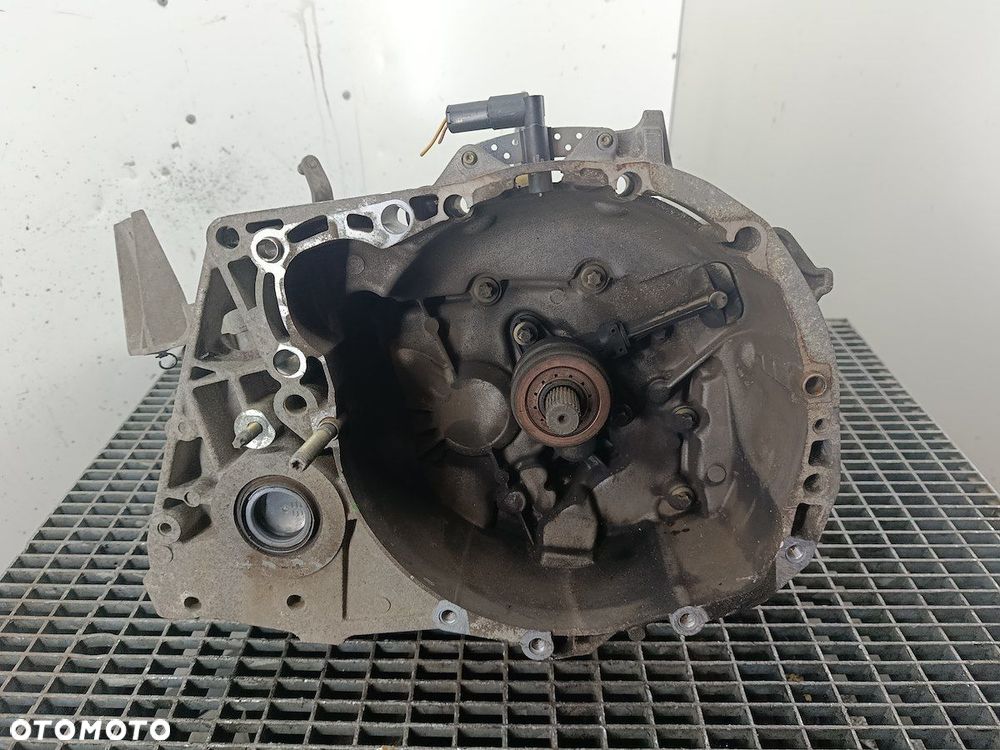 SKRZYNIA BIEGÓW MANUALNA 5 RENAULT MEGANE II JH3 1.6 16V - 1