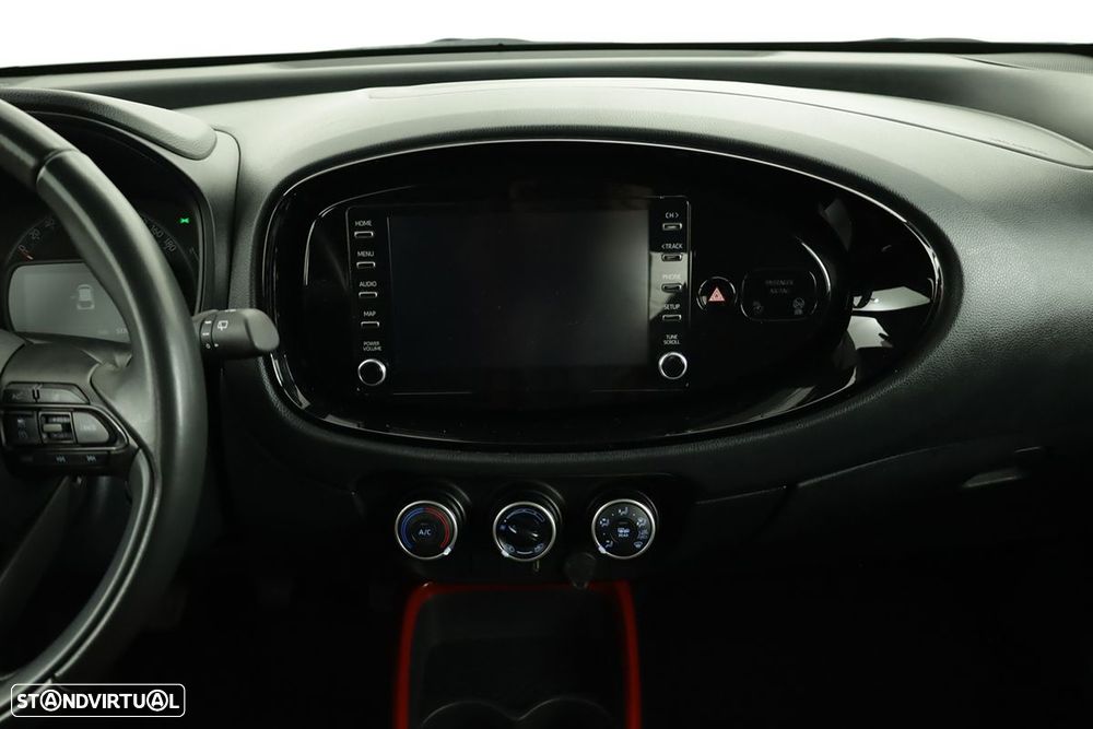Toyota Aygo 1.0 X-Play - 8