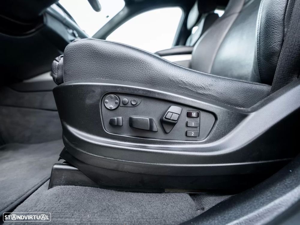 BMW X6 40 d xDrive - 28