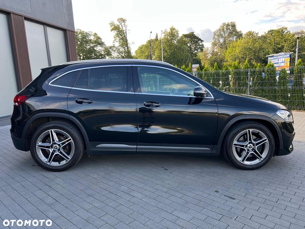 Mercedes-Benz GLA 200 d AMG Line - 4