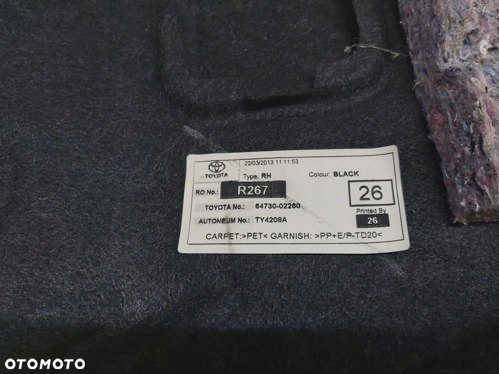 Toyota Auris II boczek bagażnika prawy tył HB hatchback 64730-02260 - 5