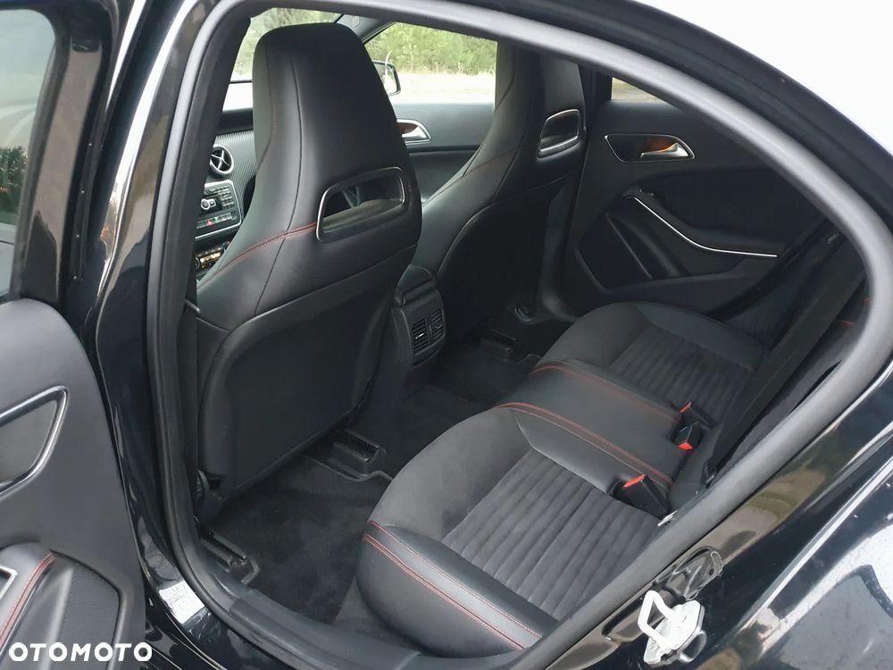 Mercedes-Benz Klasa A 200 CDI (BlueEFFICIENCY) AMG Sport - 8