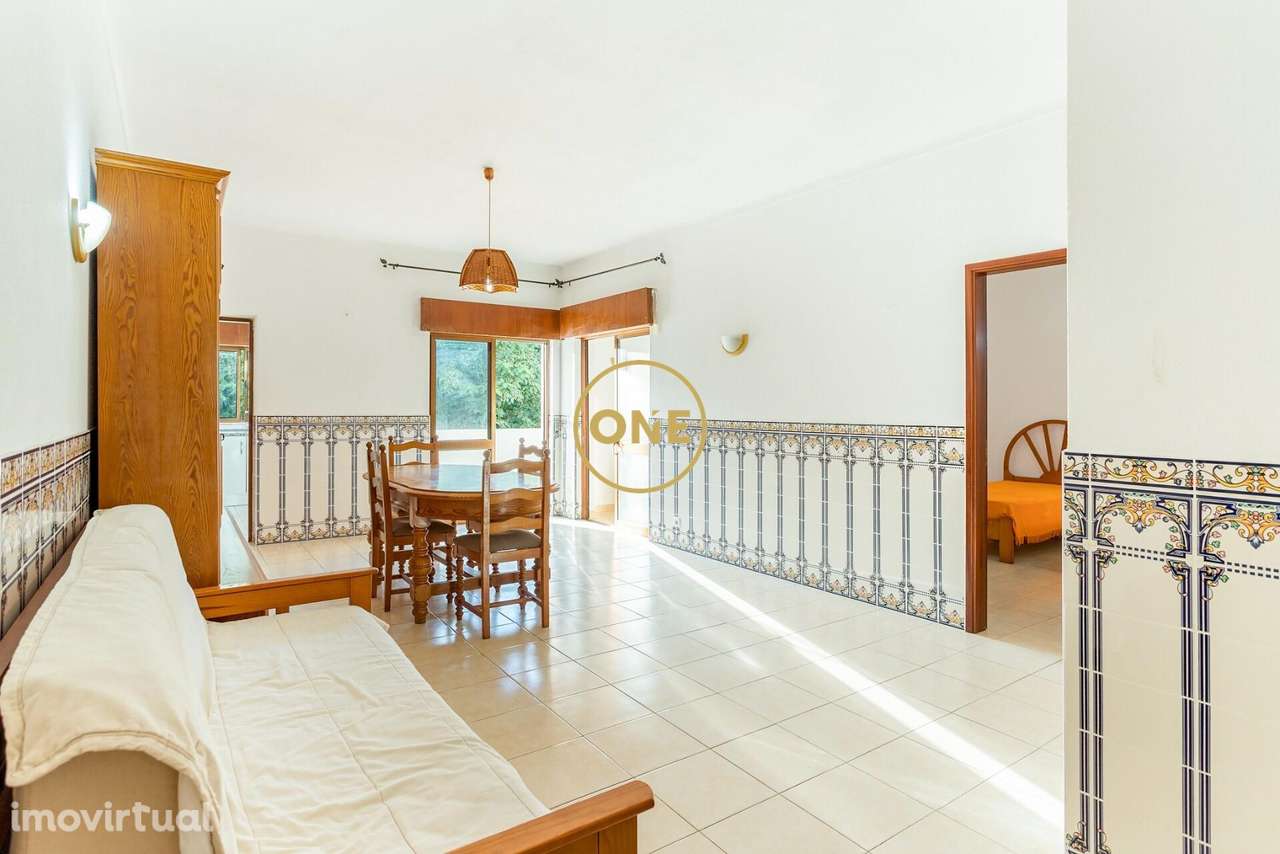 Apartamento T1+2 com piscina no rooftop, 5 min a pé da Praia do Peneco - Grande imagem: 2/24