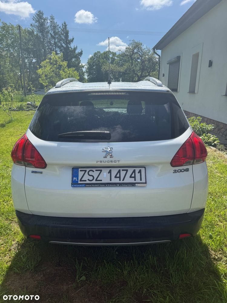 Peugeot 2008 PureTech 110 Stop&Start Style - 4