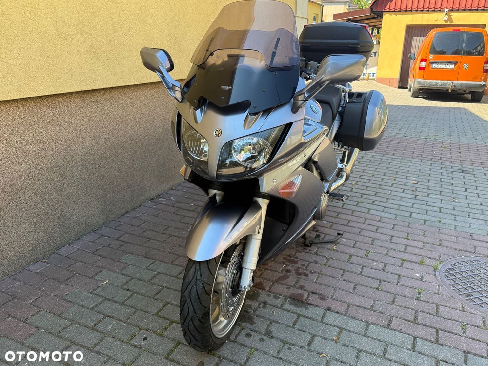 Yamaha FJR - 13