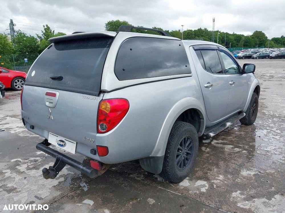 Dezmembrez Mitsubishi L200 2.5 Diesel 2015 - 8