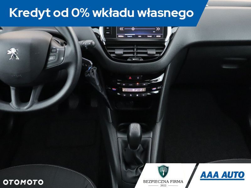 Peugeot 208 - 14