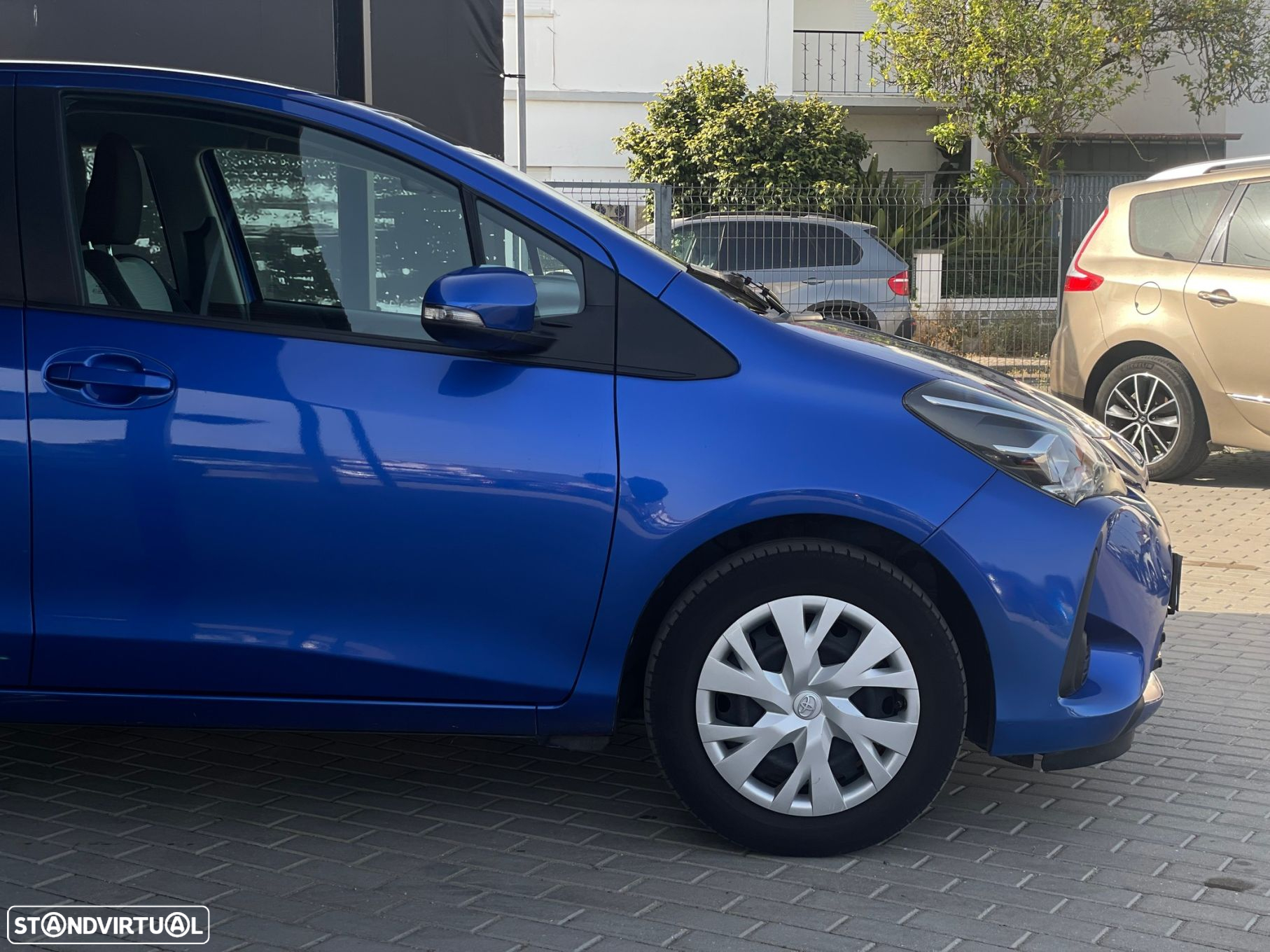 Toyota Yaris 1.0 VVT-i - 9