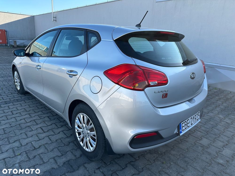 Kia Ceed 1.4 CRDi S - 4