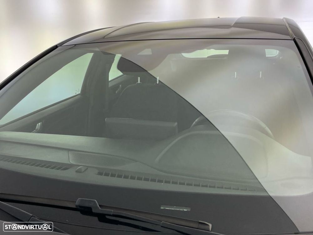 Ford Focus 1.0 EcoBoost MHEV ST-Line - 19