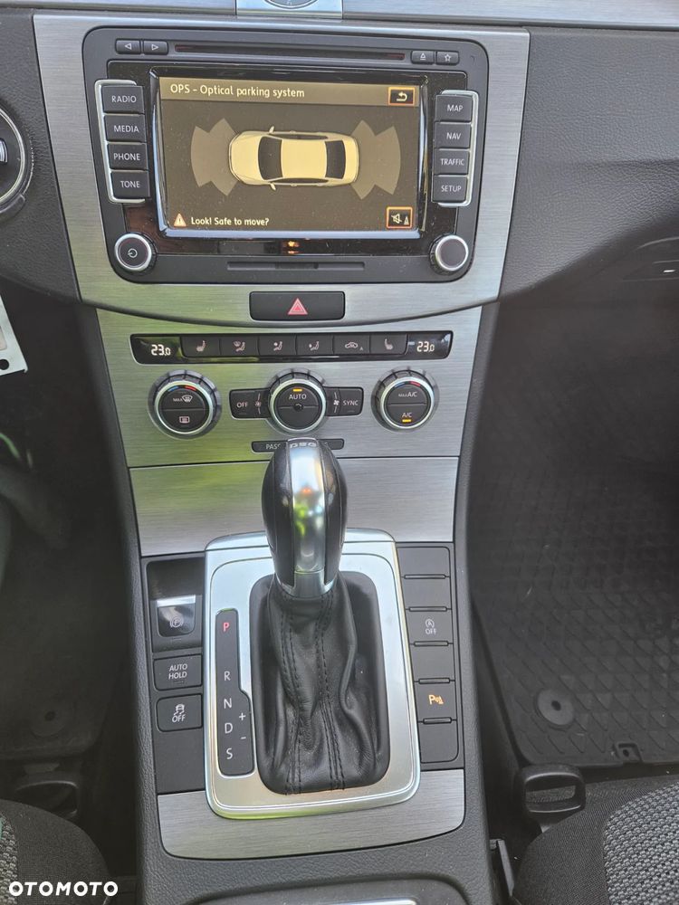 Volkswagen Passat Variant 2.0 TDI DSG BlueMotion Technology Trendline - 10