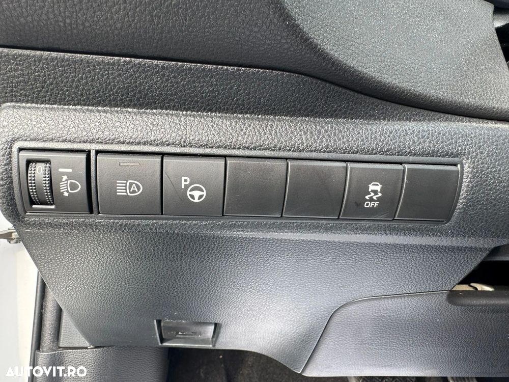 Toyota Corolla 2.0 Hybrid Touring Sports Comfort - 19