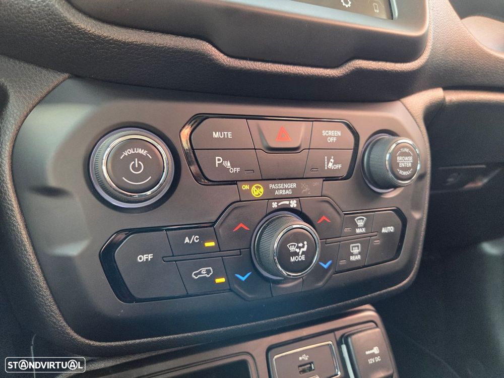 Jeep Renegade 1.0 T Limited - 18