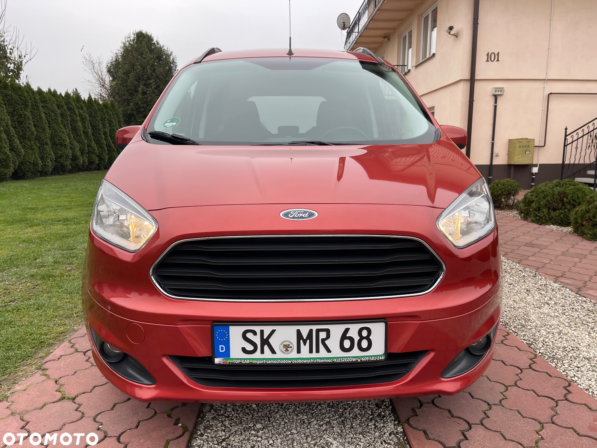 Ford Tourneo Courier 1.0 EcoBoost Sport - 10