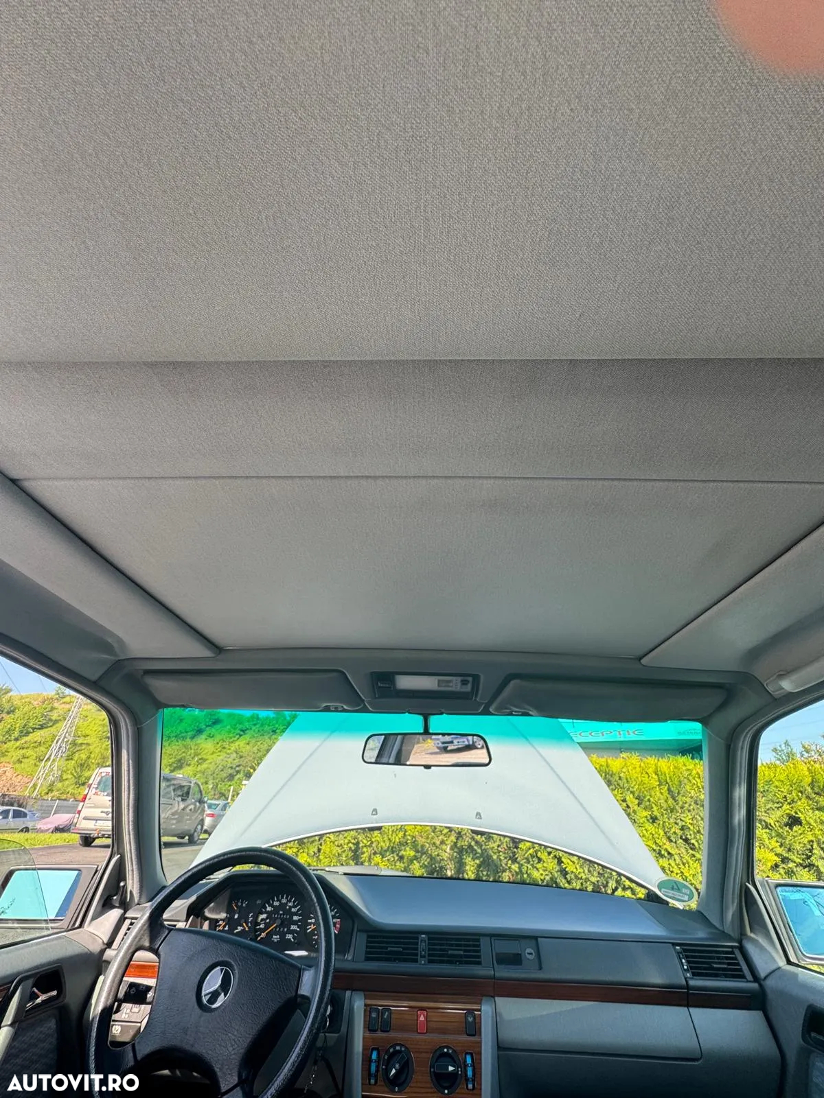 Mercedes-Benz E - 28