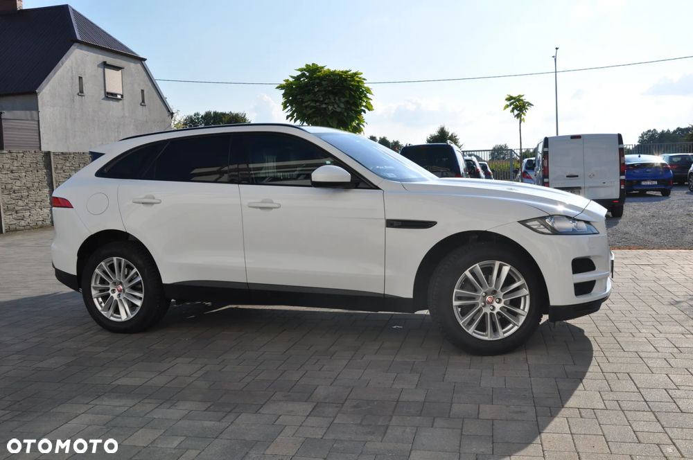 Jaguar F-Pace 2.0 i4P AWD R-Sport - 6