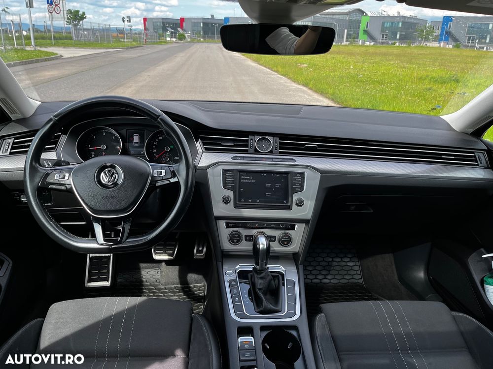 Volkswagen Passat Alltrack 2.0 TDI SCR 4Motion DSG - 30
