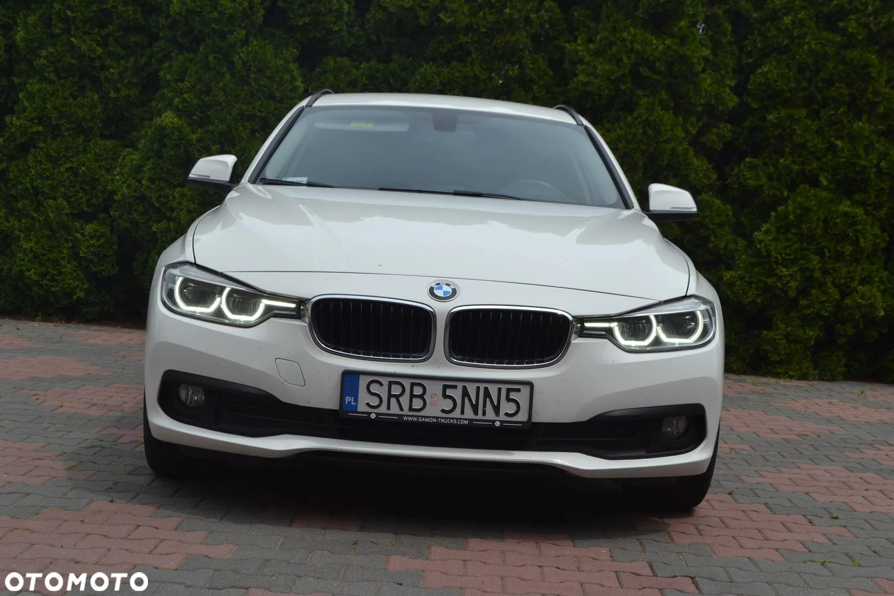 BMW Seria 3 320d Touring Luxury Line - 8