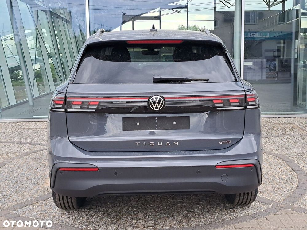 Volkswagen Tiguan - 6