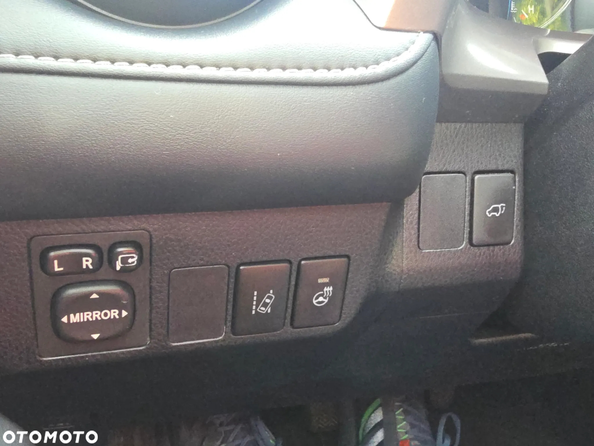 Toyota RAV4 Hybrid Selection 4x2 - 18