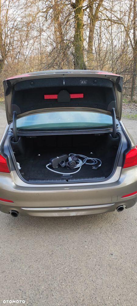 BMW Seria 5 530e iPerformance Luxury Line sport - 19