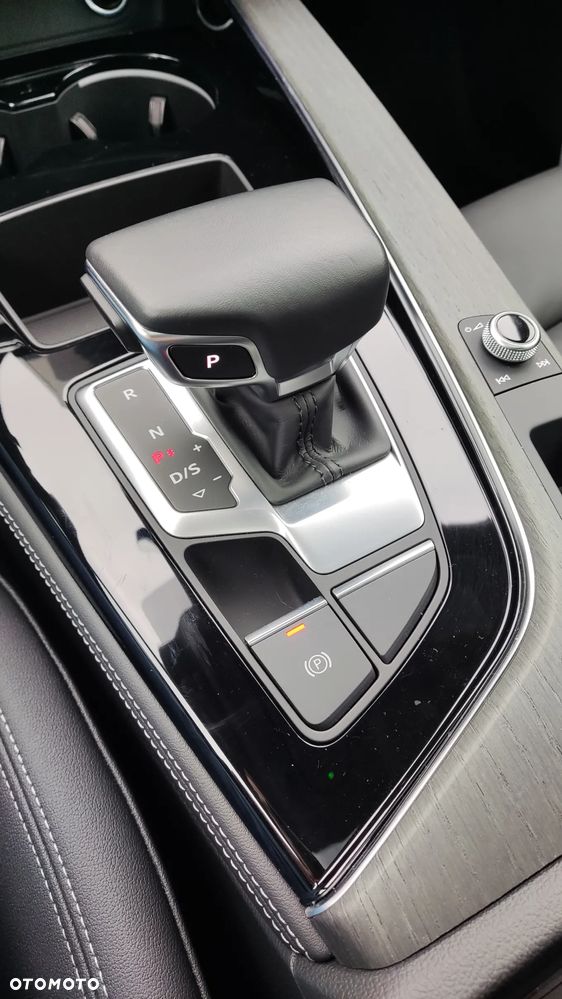 Audi A4 Limousine - 19