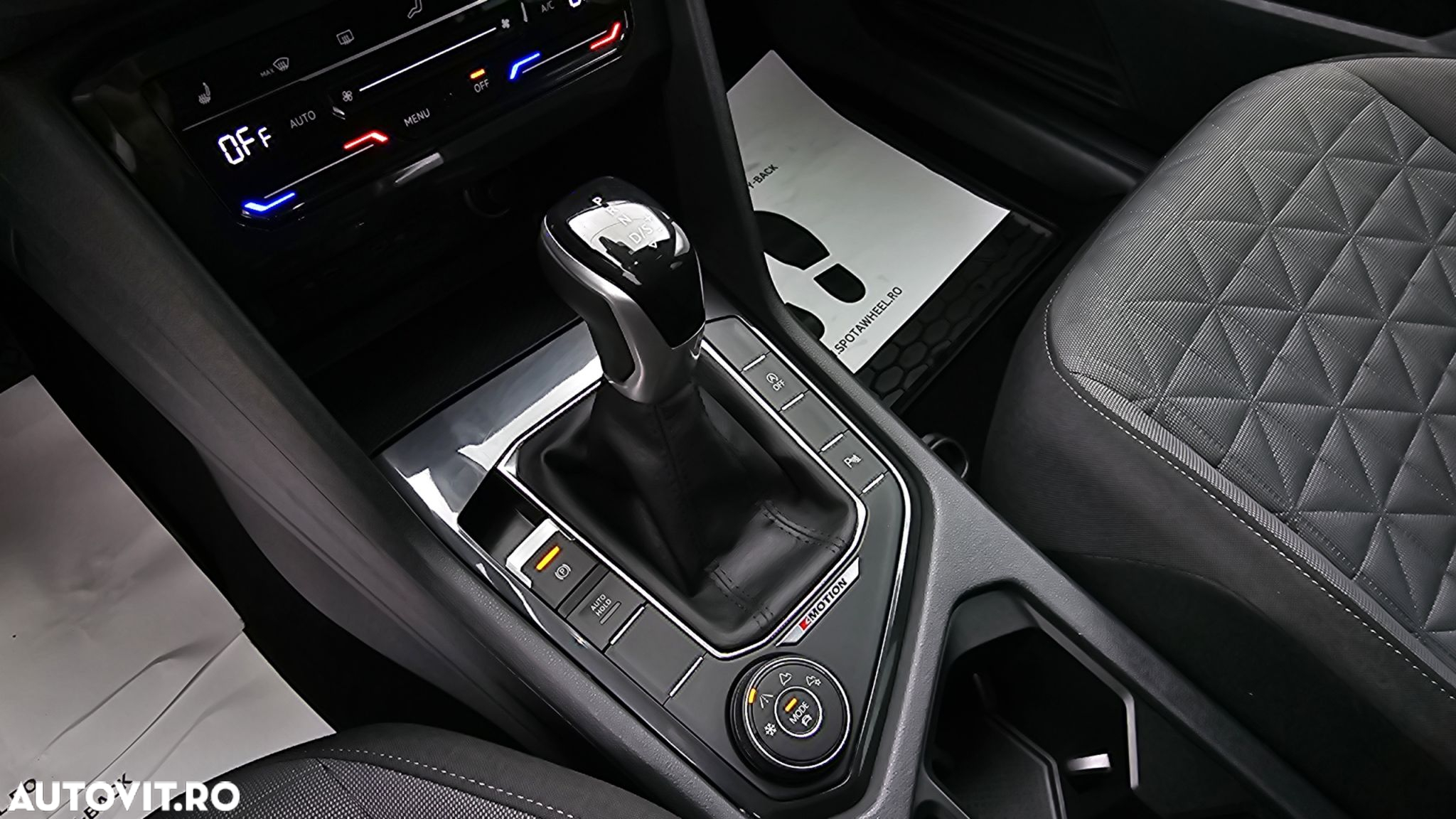 Volkswagen Tiguan 2.0 TDI SCR DSG 4Motion Life - 17