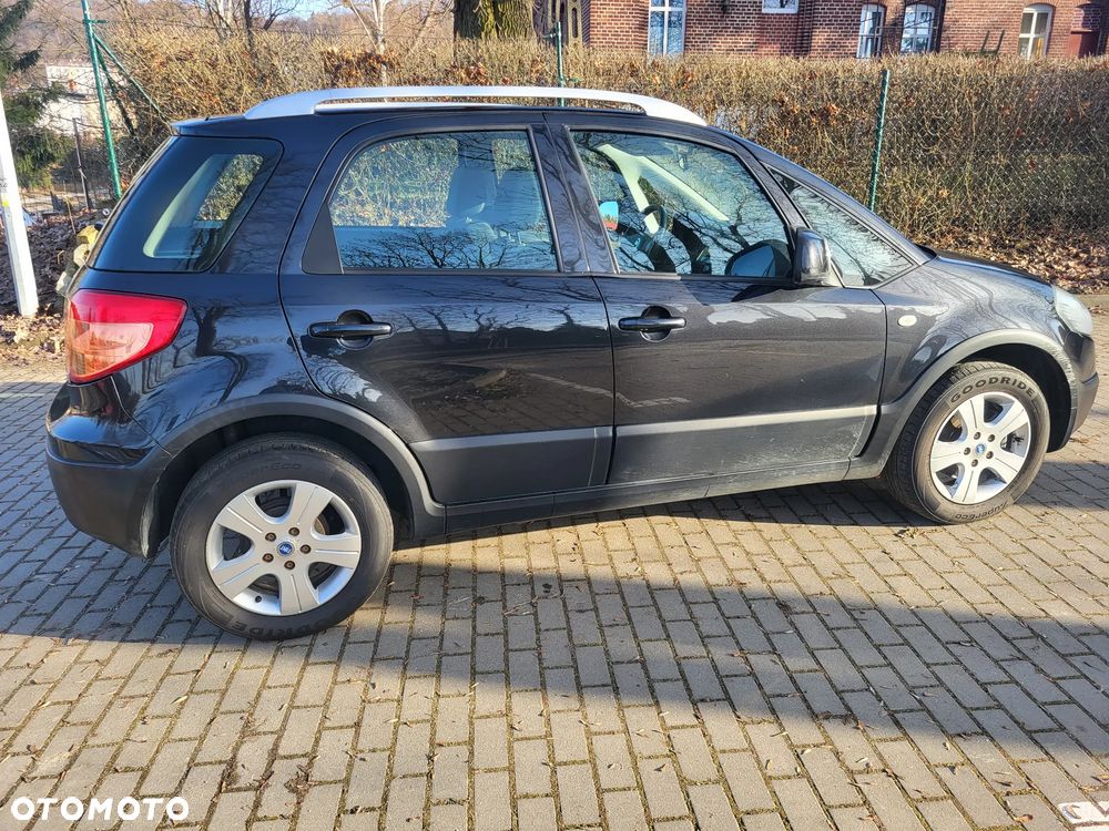 Fiat Sedici 1.6 16V 4x4 Luxury - 6