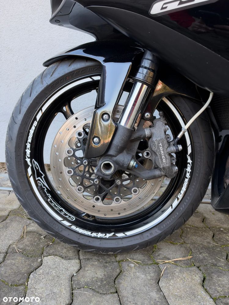 Suzuki GSX-R - 20