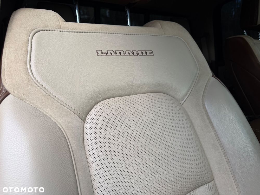 RAM 1500 Quad Cab Laramie - 23