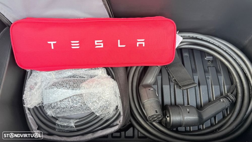 Tesla Model Y Long Range Dual Motor AWD - 25