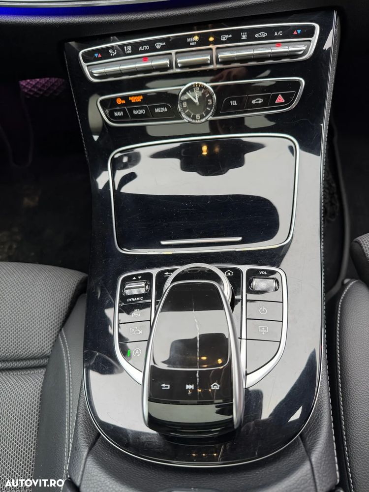 Mercedes-Benz E 200 4MATIC Aut. - 18