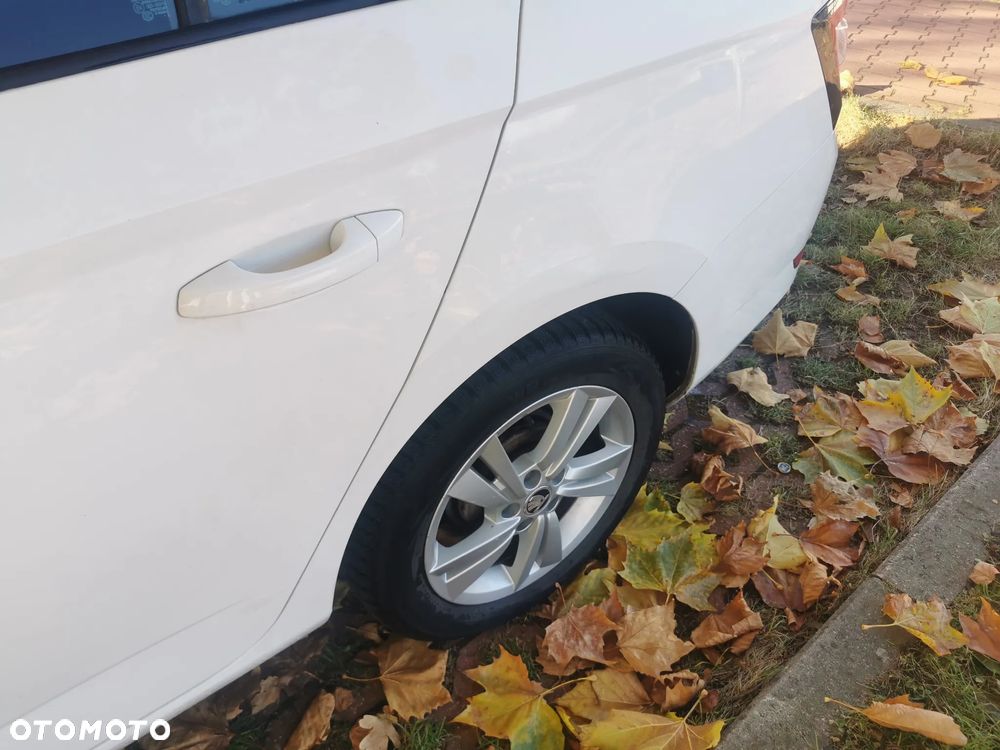 Skoda Fabia 1.0 Ambition - 4