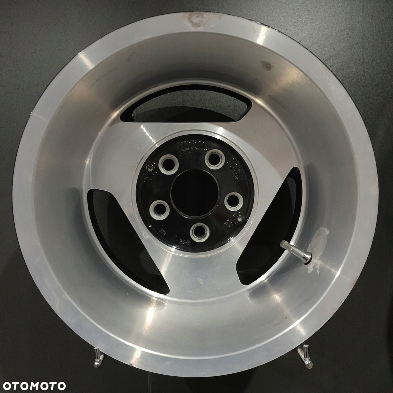 Felgi 15 5x114,3 Remotec 9Jx15 ET-26 F505086-42 - 2
