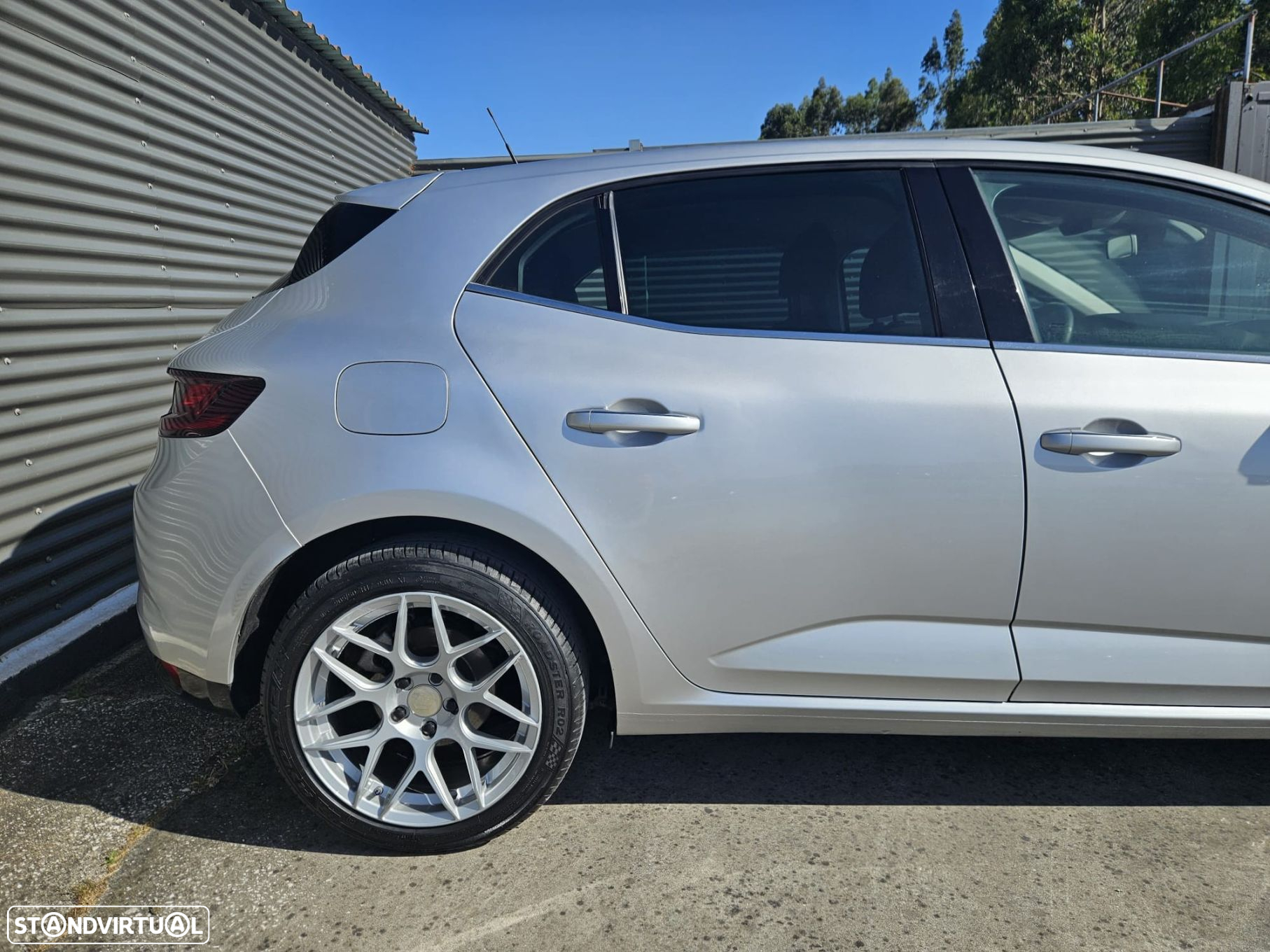 Renault Mégane 1.5 dCi Zen ECO - 8
