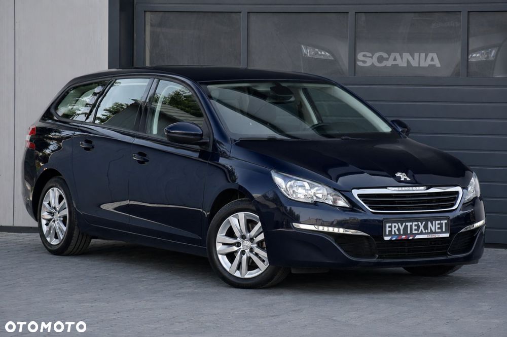 Peugeot 308 - 1
