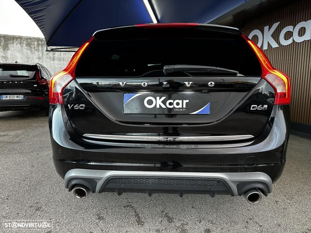 Volvo V60 2.4 D6 R-Design AWD Phev - 16