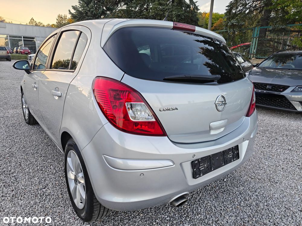 Opel Corsa 1.4 16V Energy - 23