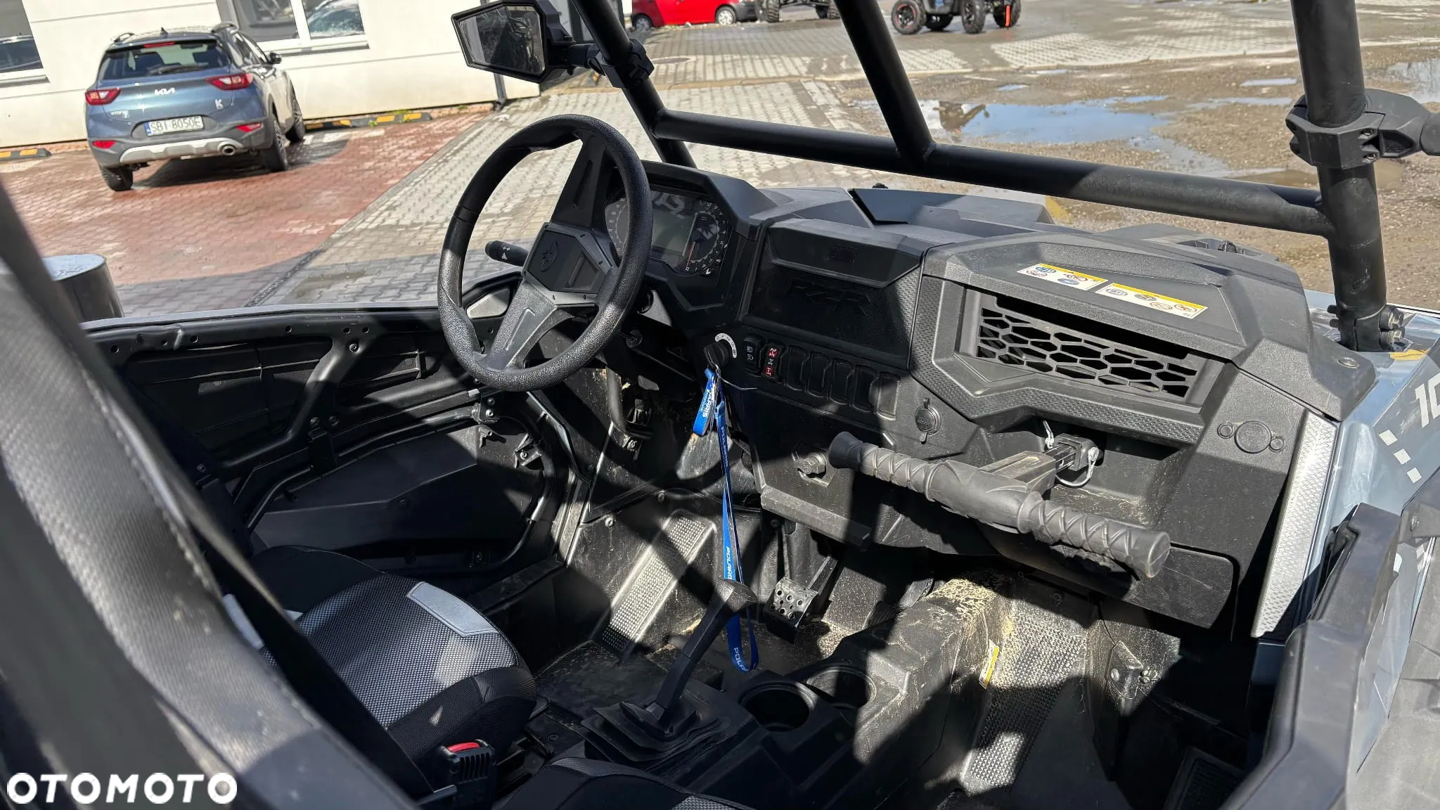 Polaris RZR - 28