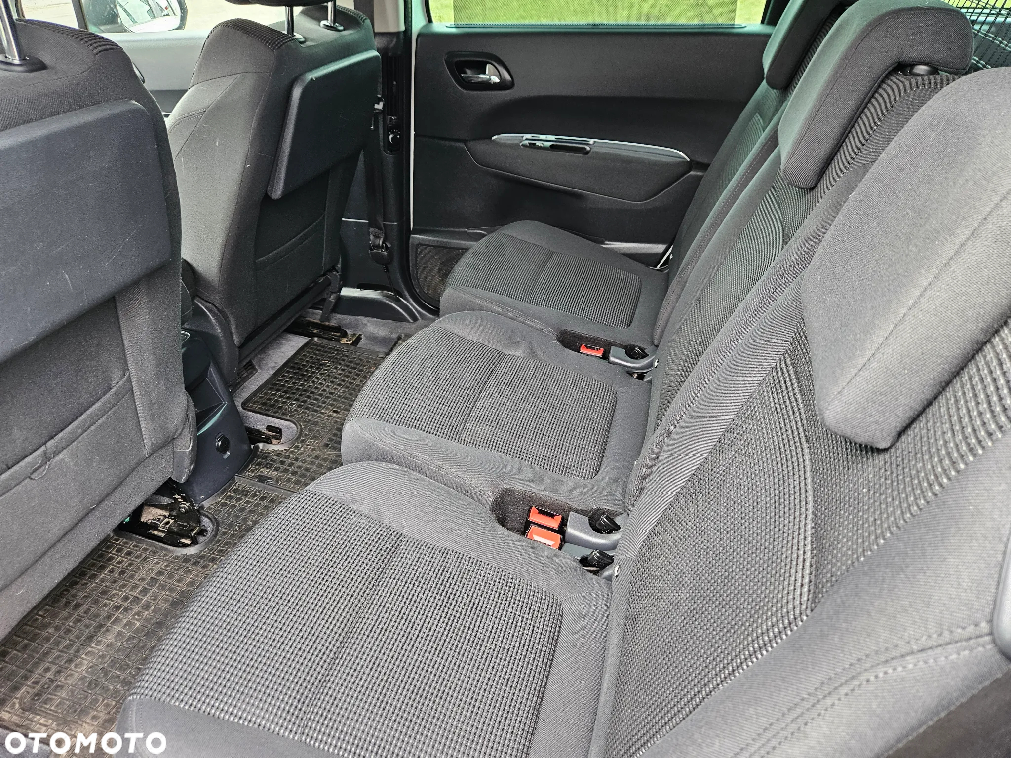 Peugeot 5008 1.6 BlueHDi Style 7os - 9