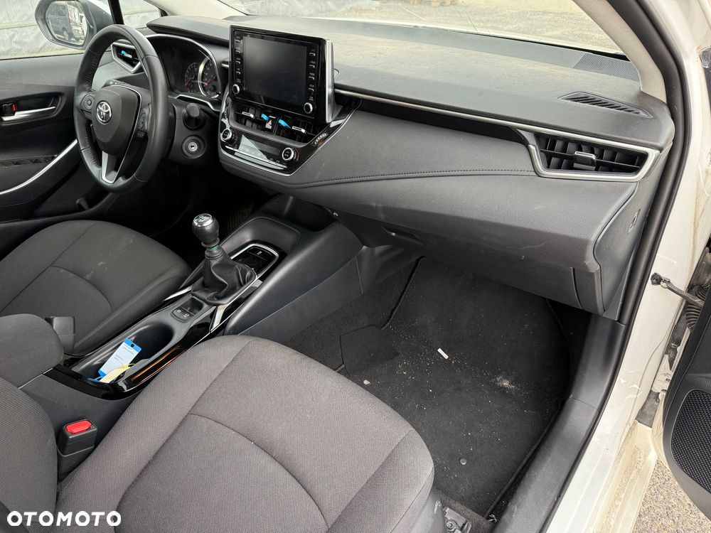 Toyota Corolla 1.5 Comfort - 17
