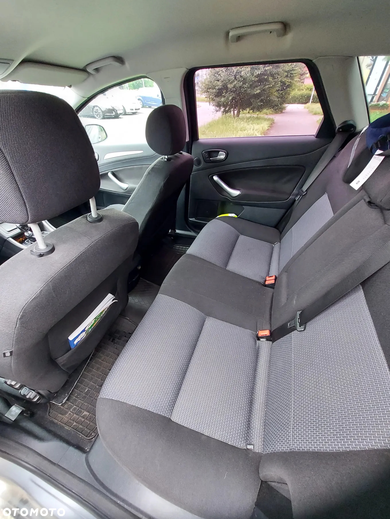 Ford Mondeo 2.0 TDCi Ambiente - 5