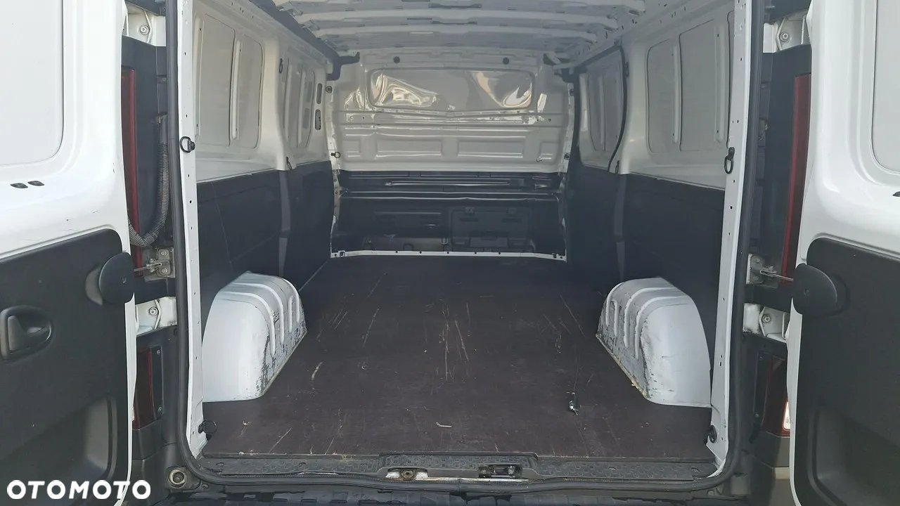 Renault Trafic - 13
